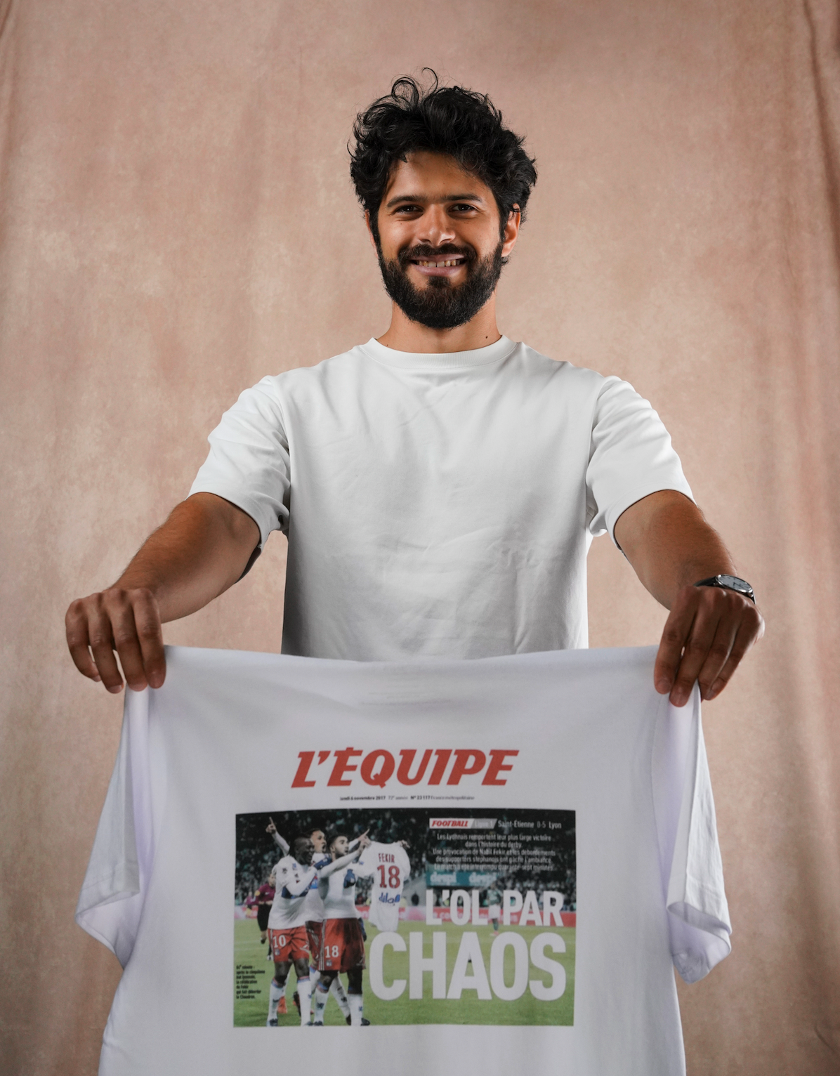 Tee Shirt L'OL par chaos - L'Equipe x Foot Dimanche Image